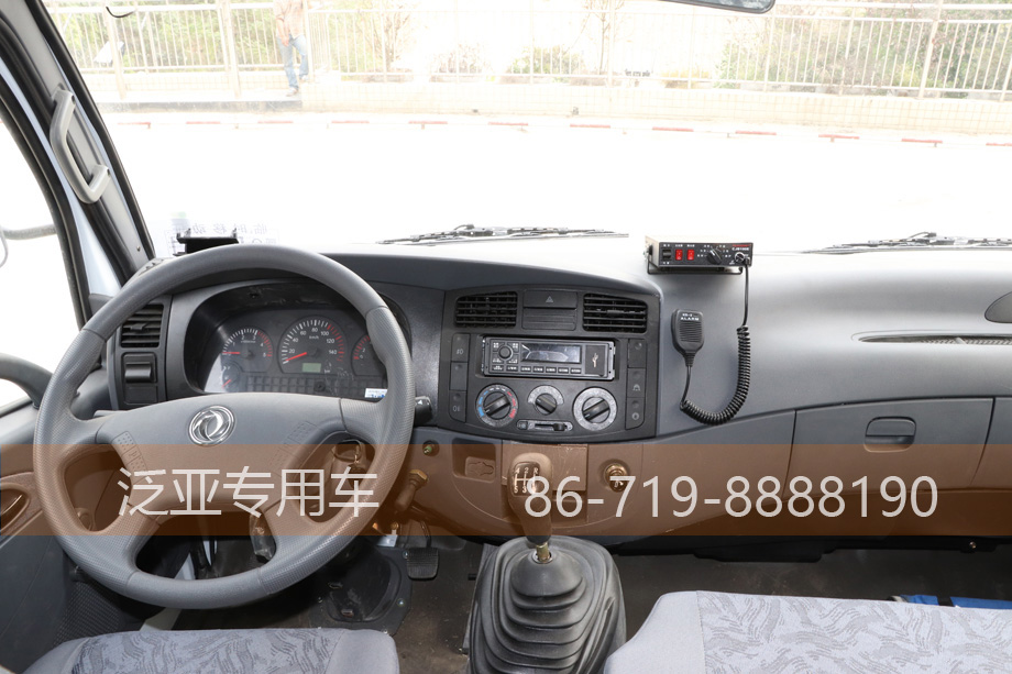 四驱越野车底盘,四驱越野卡车,东风大多利卡,四驱多利卡底盘,四驱底盘改装,四驱特种车底盘,4*4双排多利卡,东风多利卡图片,四驱轻卡底盘,双排多利卡内饰