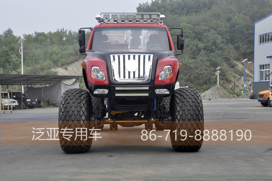 沙漠冲浪车,四驱沙漠车,沙漠旅游观光车,沙漠越野车,4*4沙漠观光车,冲沙车,大脚怪,沙漠景区,个性化定制,特种车定制,旅游观光车