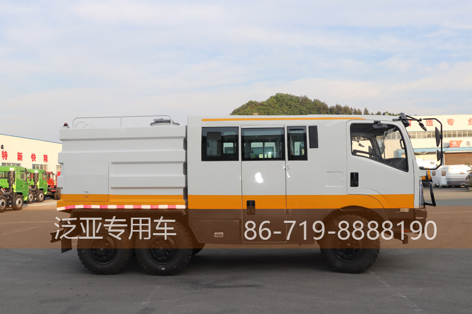 六驱工程车,3立方加运油车,六驱抢险救灾车,电力维修车,六驱罐式运输车,全驱加运油车,六驱工程车底盘,特种车改装,六驱加运油车,6*6越野工程车,油罐车
