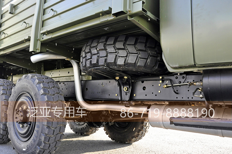 东风经典军车,东风EQ,EQ2082,六驱长头军车,东风140,东风25Y,六驱底盘改装,建设第二汽车厂,炊事车,十堰汽车改装,中国车辆发展,EQ240