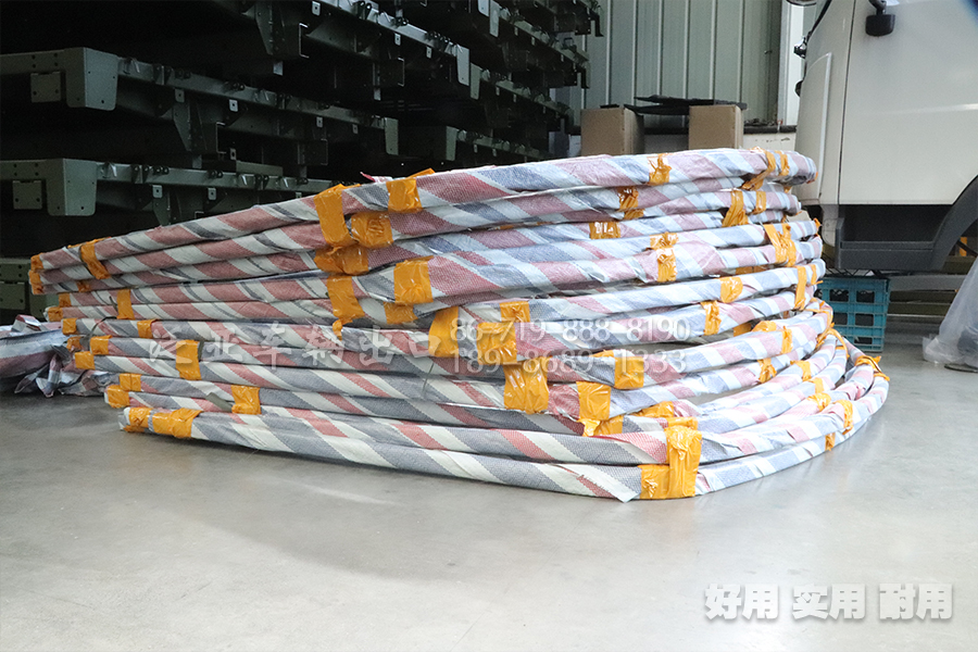 东风四驱六驱,东风越野卡车零部件,东风发动机,东风卡车车厢,东风变速箱,越野卡车大灯,东风EQ240,东风EQ245,东风EQ246运兵车,EQ2070运兵车,EQ2100,EQ2102,153驾驶室