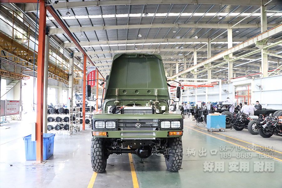 东风六驱,EQ2082,东风尖头,东风特种车,东风越野专用车,东风EQ240 ,东风6X6底盘,东风运兵车,东风军车,东风专用车.东风6x6军车,东风六驱军车