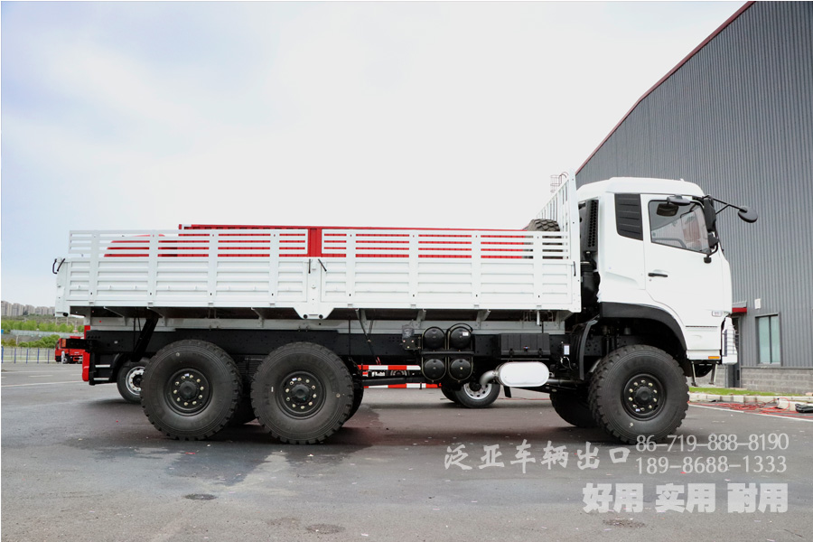东风六驱,越野卡车,300马力卡车,六驱越野卡车,六驱运输车