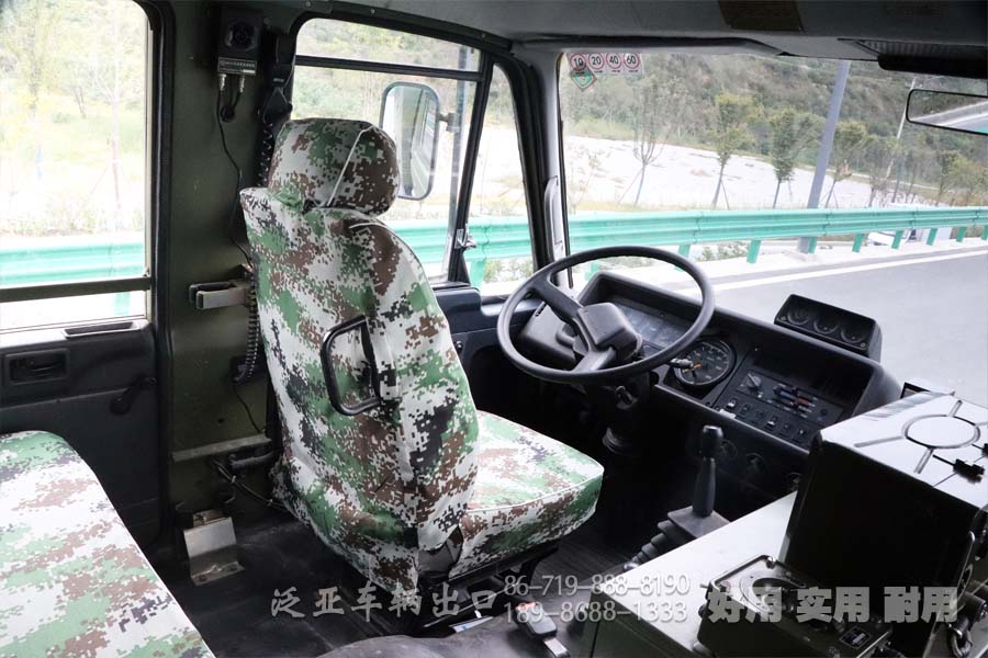 东风六驱越野卡车， 后援保障车，维修保障车，EQ2102,六驱越野车，东风六驱