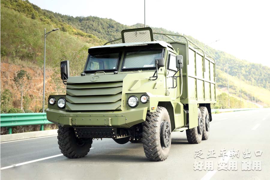 <strong>不会吧！居然还有人不知道这款出口版六驱越野防护装甲卡车？</strong>