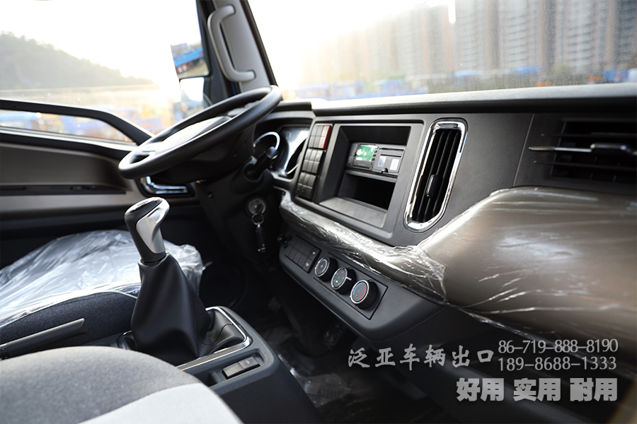 东风平头卡车底盘,东风教练车底盘,东风牵引车底盘,东风4X2教练车底盘,东风驾证考试车底盘,A2驾证考试车底盘,教练车,平头一排半底盘,DV3尊享版底盘