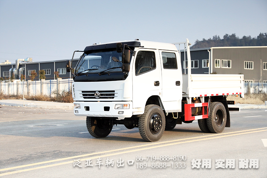 东风四驱右舵卡车出口_4*4双排右驾轻卡货车_全驱越野卡车定制改装厂家