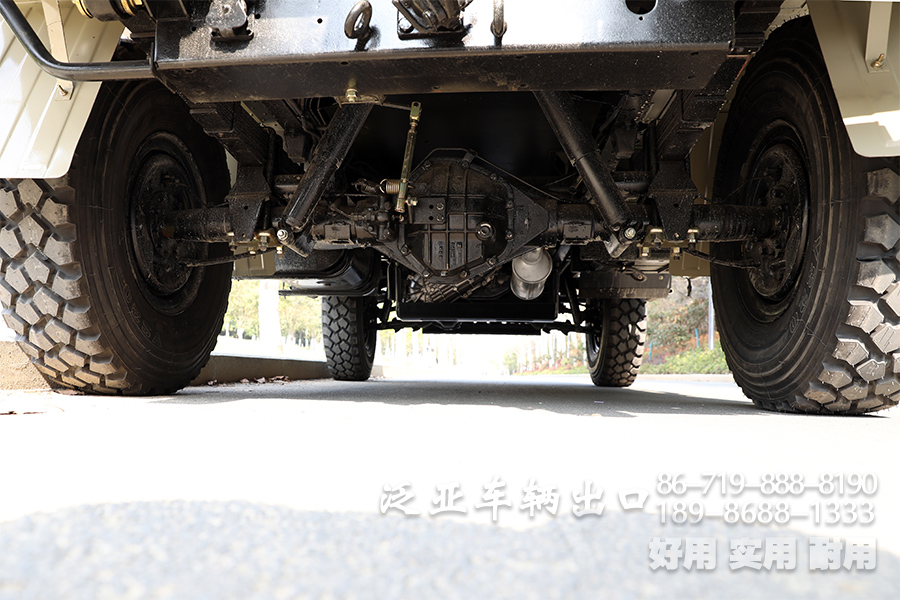 依维柯2046,越野型旅居房车,移动办公车,房车定制改装,户外办公室