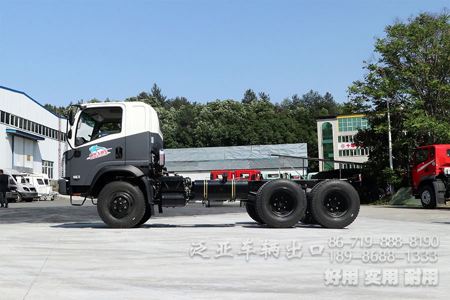 湖北越野专用车官网,湖北越野专用车有限公司官网,越野卡车定制,东风四驱六驱,东风军车改装,越野运兵车,森林消防车,四驱六驱越野车底盘,越野客车,越野卡车,专用车改装,工厂直销专用车、轻型越野卡车底盘、六驱卡车