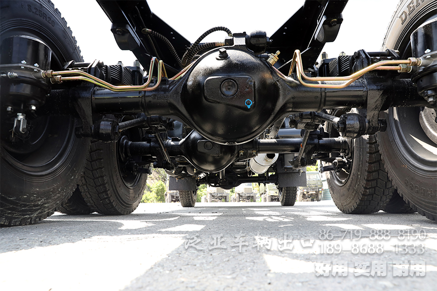 湖北越野专用车官网,湖北越野专用车有限公司官网,越野卡车定制,东风四驱六驱,东风军车改装,越野运兵车,森林消防车,四驱六驱越野车底盘,越野客车,越野卡车,专用车改装,工厂直销专用车、轻型越野卡车底盘、六驱卡车