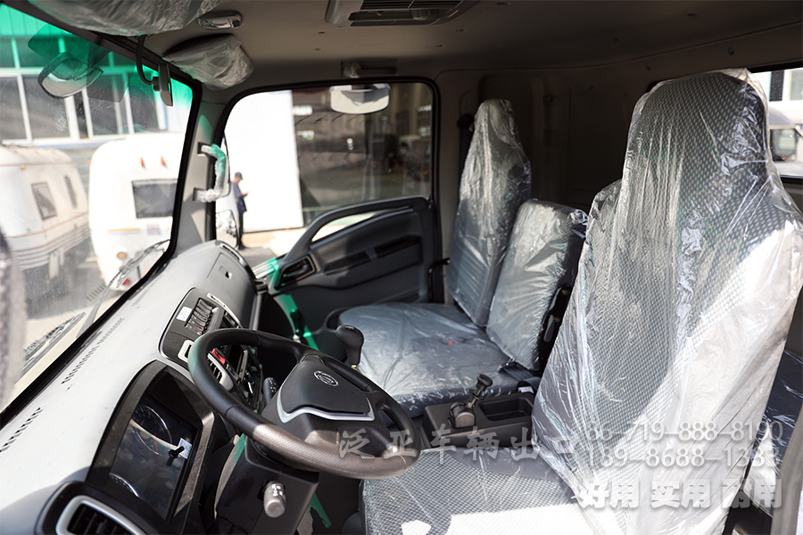 湖北越野专用车官网,湖北越野专用车有限公司官网,越野卡车定制,东风四驱六驱,东风军车改装,越野运兵车,森林消防车,四驱六驱越野车底盘,越野客车,越野卡车,专用车改装,工厂直销专用车、轻型越野卡车底盘、六驱卡车