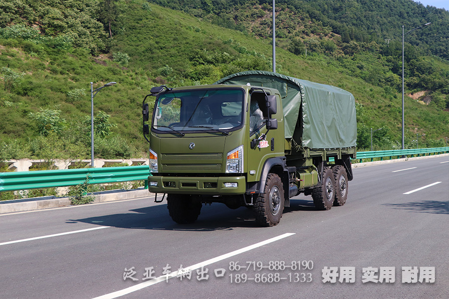 东风平头全驱越野卡车_山猫二吨半柴油越野运兵车_东风6*6公路运输车