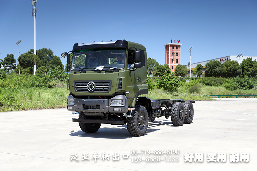 东风6x6越野重型专用车底盘_ 340马力东风重卡三桥车_越野长途货车底盘改装