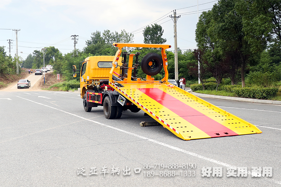 3吨清障车,一拖二清障车,轿车拖运,故障车清理,应急抢修车,半落地直板清障车,救援车厂家