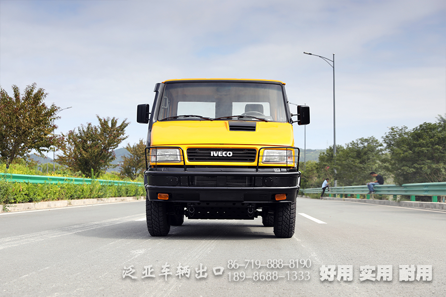 4*4依维柯,依维柯双排救援车,短头依维柯,电力抢修车,依维柯改装厂家