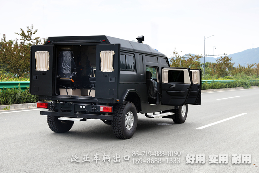 4*4猛士巡逻车,M50巡逻车,森林消防车,消防指挥车,猛士M50改装,全驱指挥车,猛士M50改装,定制化改装,猛士巡逻车