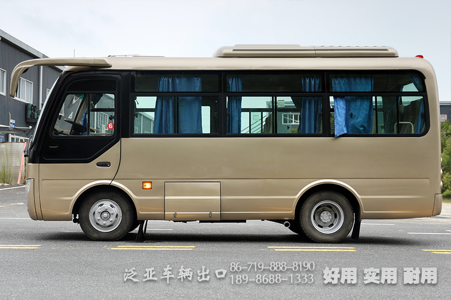 19座公交车,19座乡村巴士,农巴村巴,单桥中巴车,6米中型客车,出口型巴士