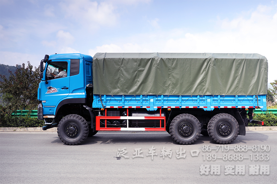 6×6重卡，6×6三桥车，三桥货运卡车，东风全驱，340马力重载卡车，5.5米长途货车