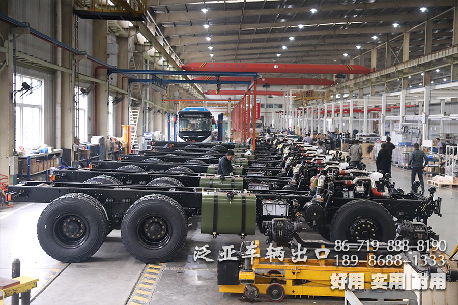 东风六驱、越野专用车、越野加油车、六驱加油车、六驱越野车、东风专用车