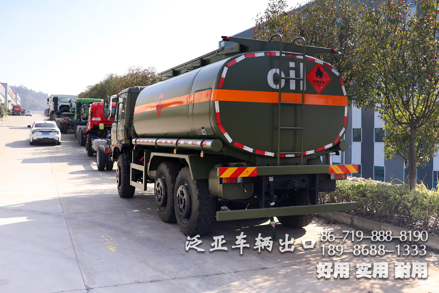 越野加油车、东风六驱、越野油罐车、EQ2102N、东风加油车