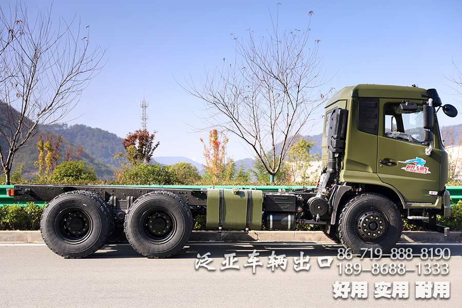 东风六驱、大马力底盘、越野运输车底盘、210马力底盘、出口专用底盘