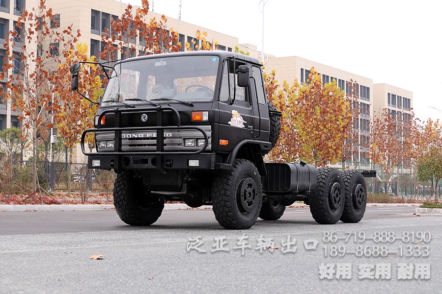 东风六驱黑色EQ2102N排半驾驶室越野车型、东风6x6越野专用车、东风153驾驶室越野卡车底盘