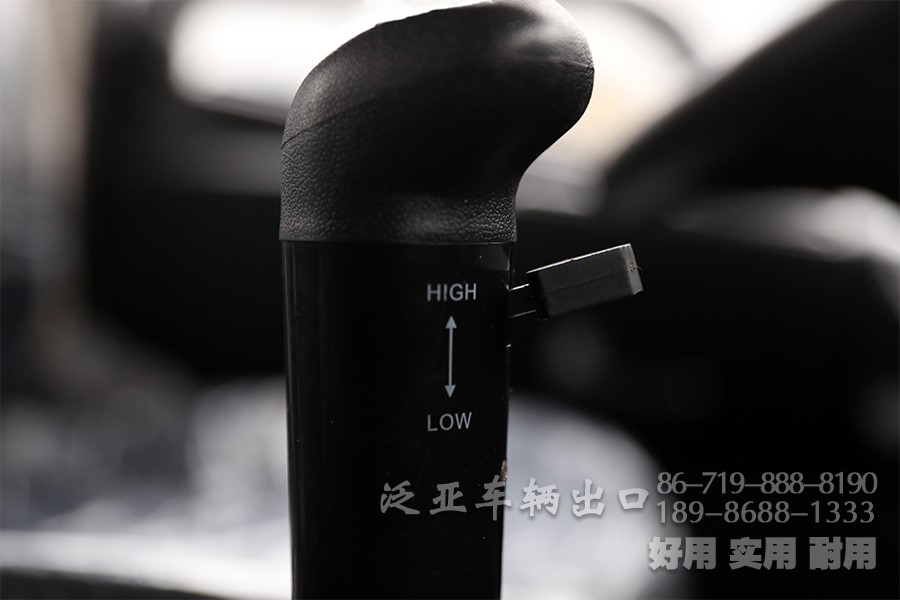 东风4x4，东风四驱，东风大马力卡车，手动八档卡车，大马力底盘出口