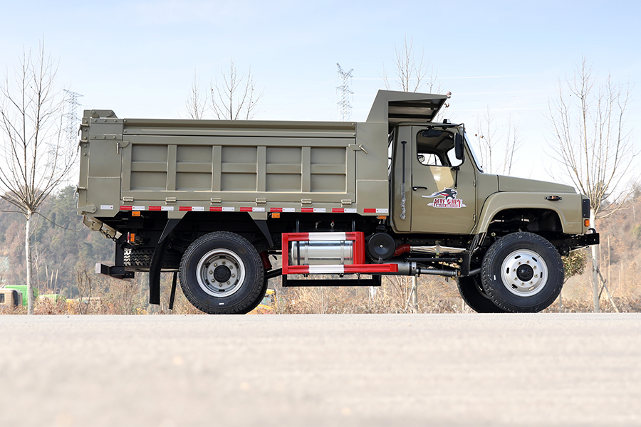 东风四驱，东风4x4，东风四驱尖头大玻璃越野卡车底盘，东风四驱底盘出口，东风底盘出口厂家