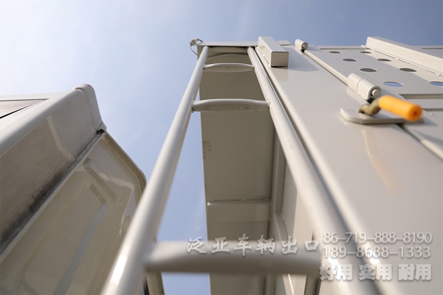 东风13吨自卸车，四驱自卸卡车，4x4自卸车，货箱加高型自卸车，越野自卸卡车，两桥矿用自卸车，自卸车出口，自卸车销售