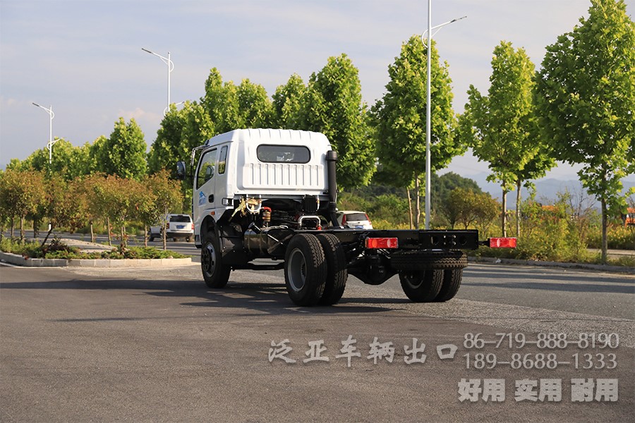 东风4x2，吸污车8档专用车底盘，多功能特种车底盘，底盘改装厂家