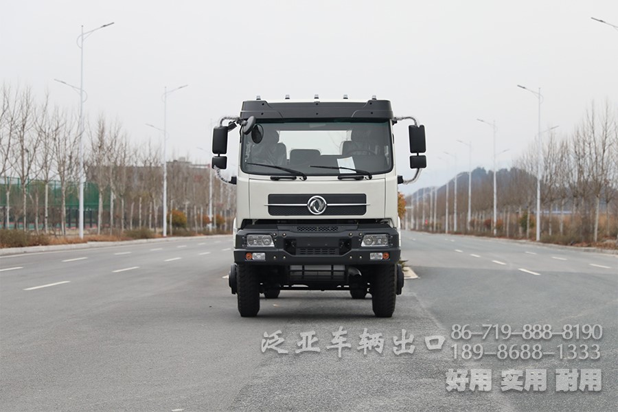 东风四驱，东风4x4，加油车底盘""